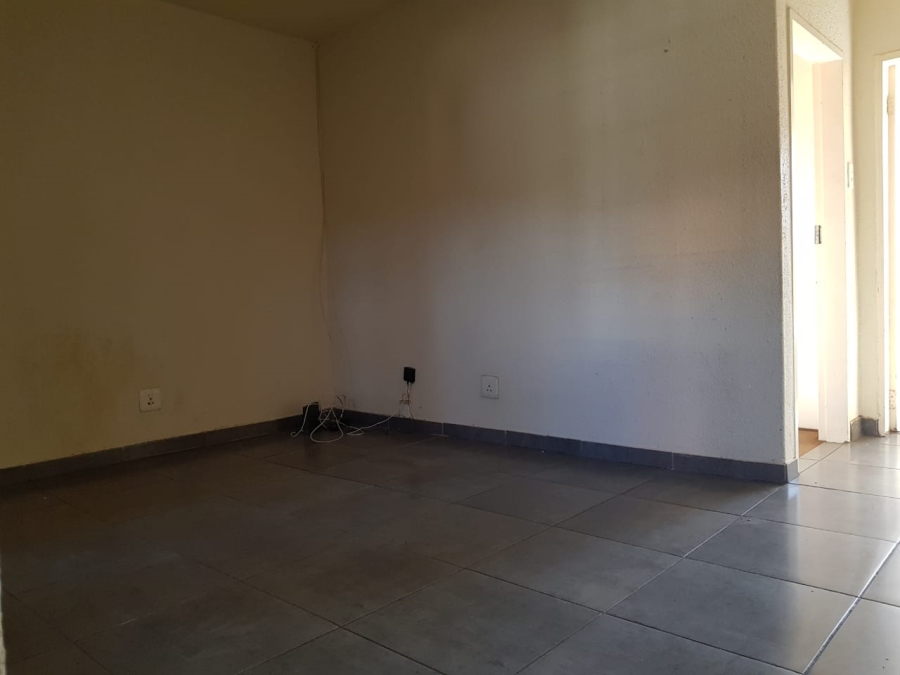 1 Bedroom Property for Sale in Rustenburg Central North West